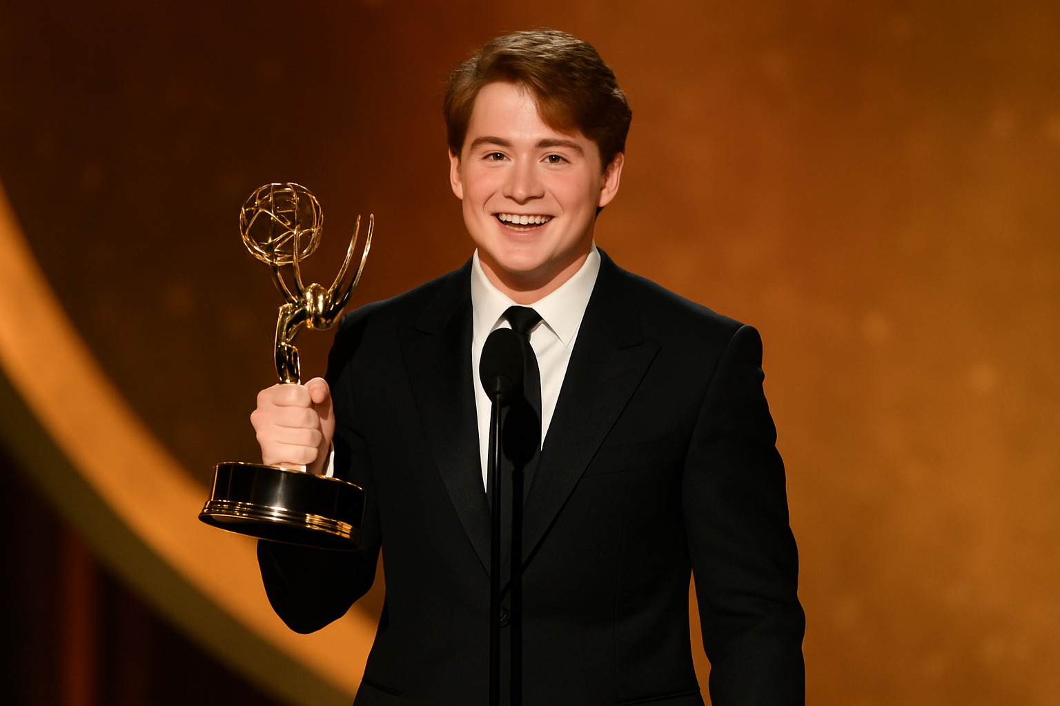 Kit Connor holding Emmy award - kit connor