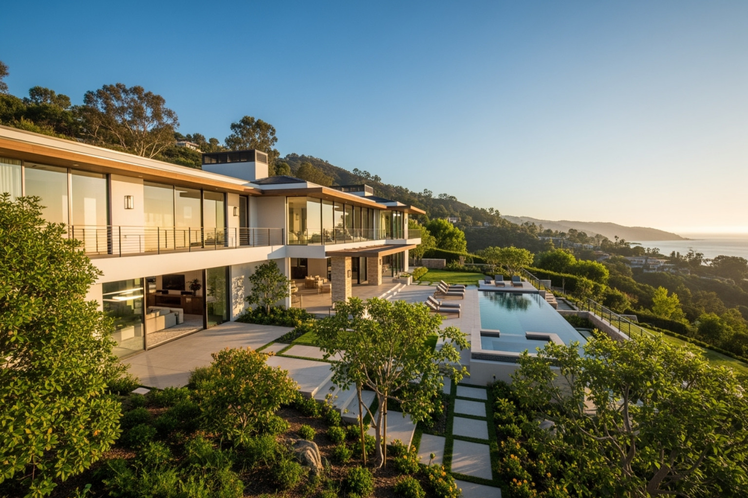 Tom Segura's former Pacific Palisades mansion - tom segura net worth
