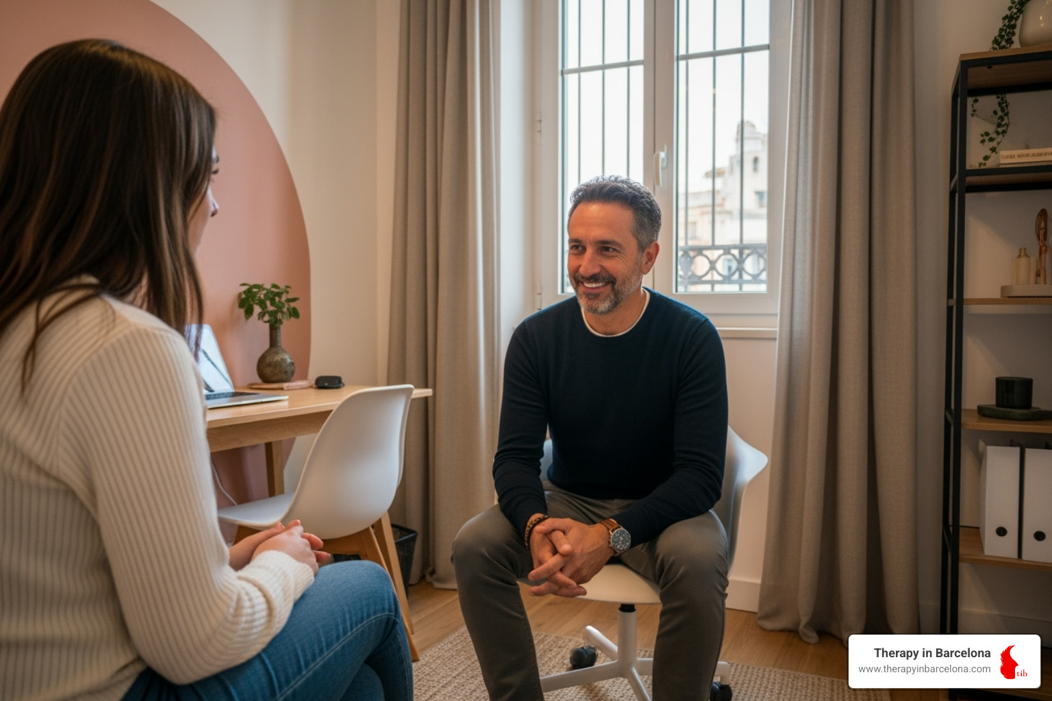 warm and empathetic therapy session in comfortable Barcelona office - therapy for work life balance warm and empathetic therapy session in comfortable Barcelona office - therapy for work life balance