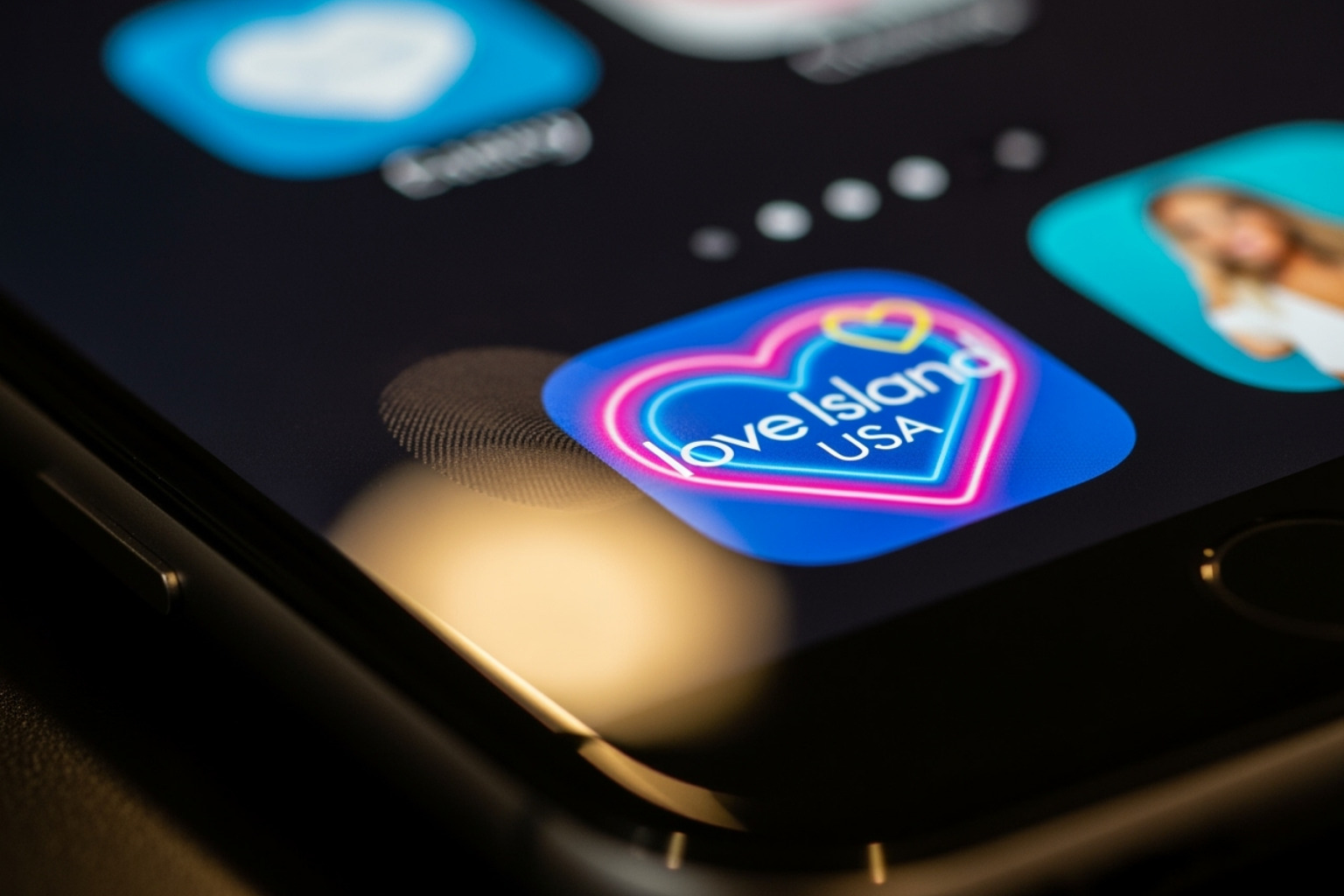 love island usa app icon on a phone screen - love island usa voting