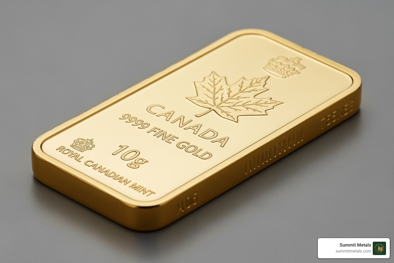 RCM 10g bar with its distinctive maple leaf design - buy 10 gram gold