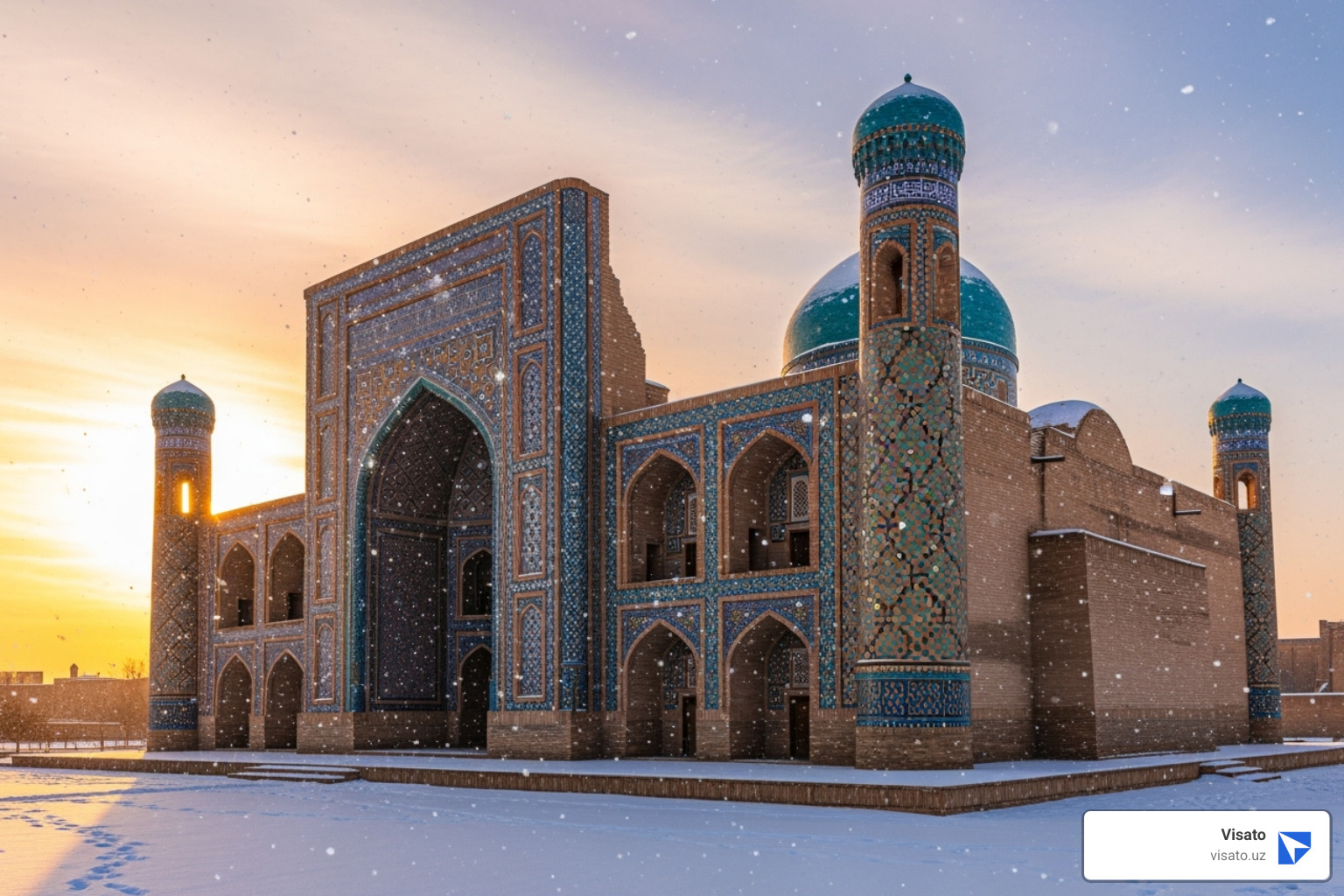 Snow-dusted mosque in Khiva - Best time visit Uzbekistan Snow-dusted mosque in Khiva - Best time visit Uzbekistan