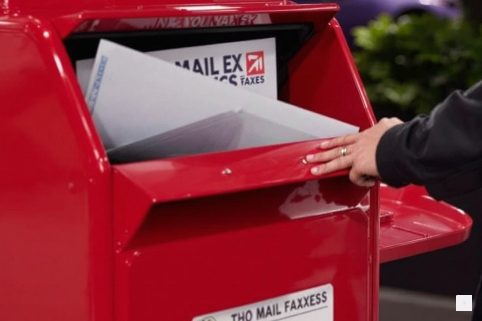 Map of the US highlighting IRS processing centers - how to mail taxes