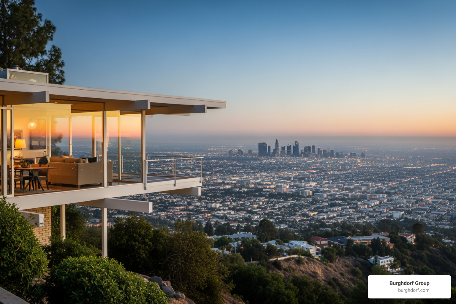 Hollywood Hills mid-century modern home cantilevered over Los Angeles basin - Hollywood Hills mid-century homes