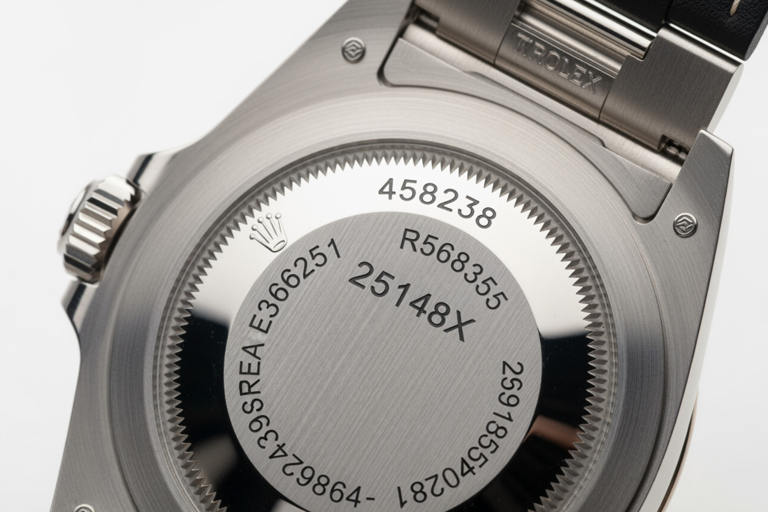 Rolex serial number and rehaut engraving