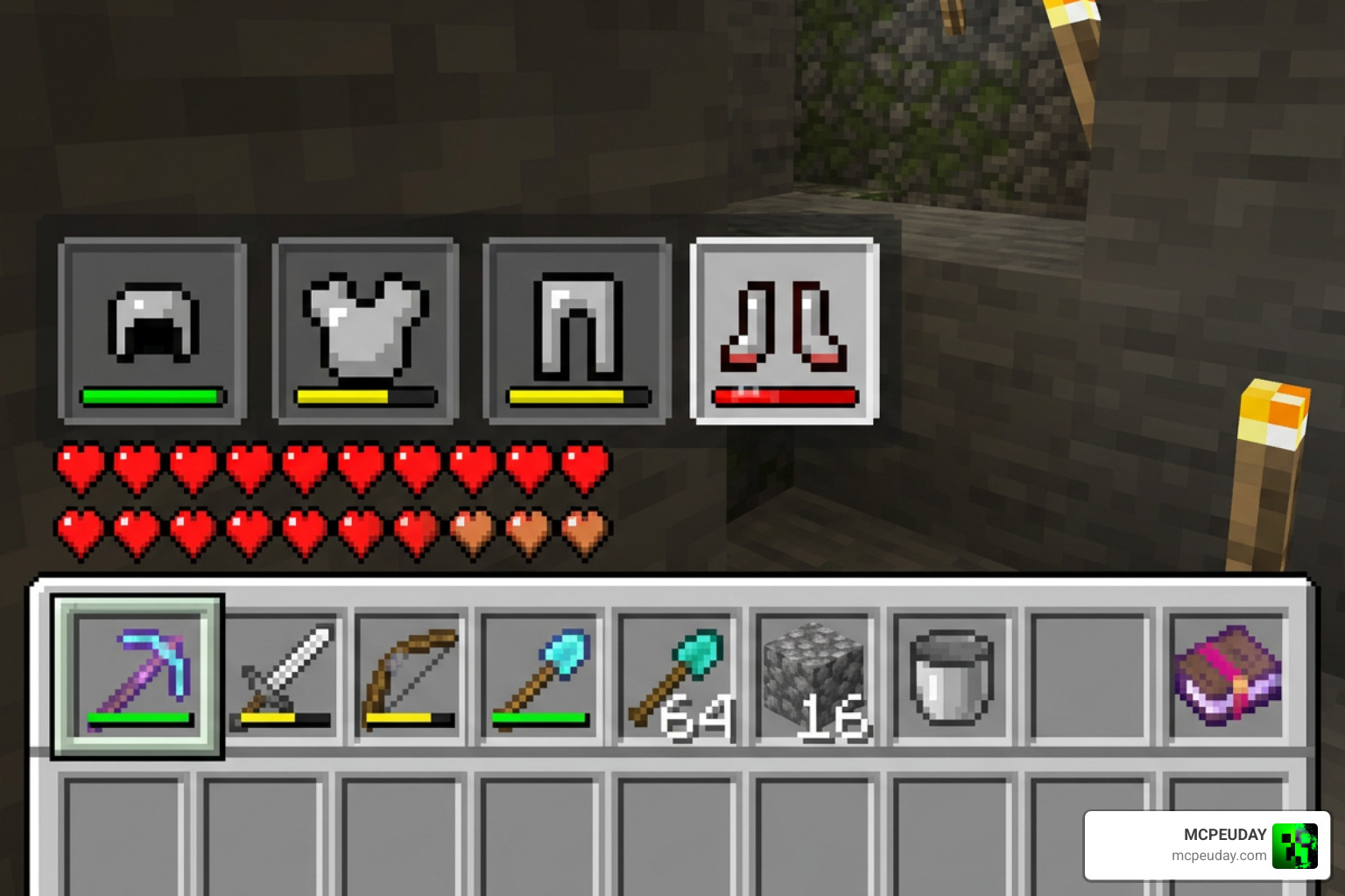 Color-coded durability indicators on the Minecraft Bedrock hotbar showing green yellow and red status Color-coded durability indicators on the Minecraft Bedrock hotbar showing green yellow and red status