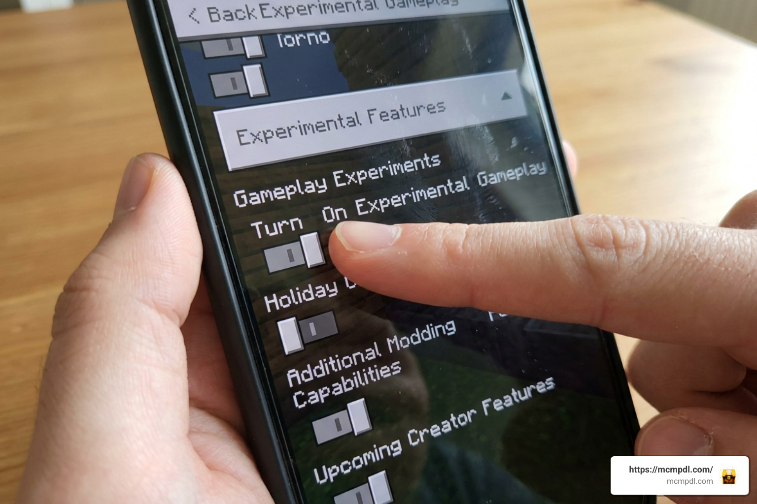 Minecraft Bedrock experimental settings menu toggle switches