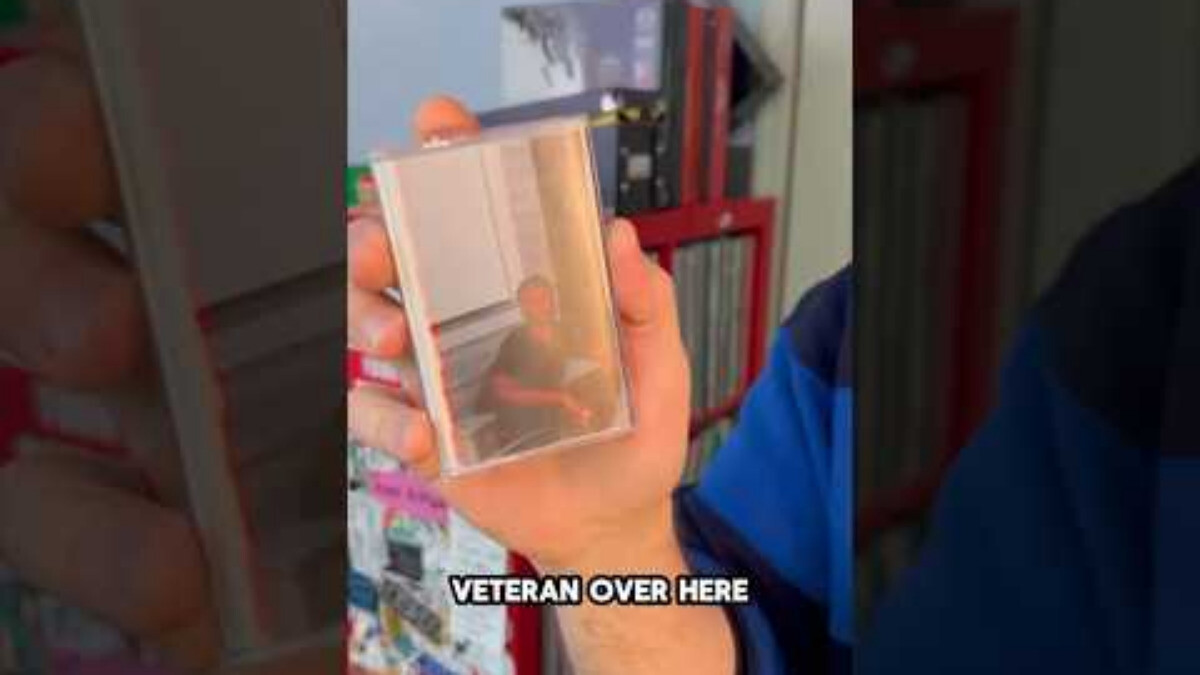 VINYL IS OUT ❌  CASSETTES ARE IN ✅